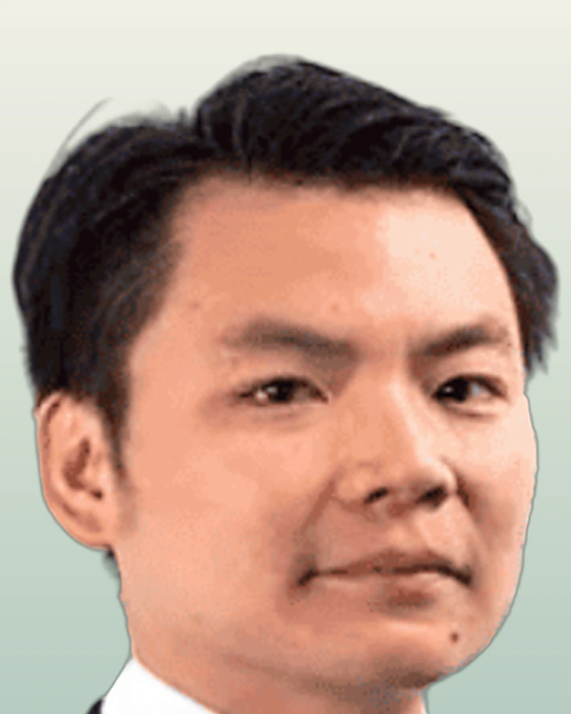 Portrait of Shijun Chan